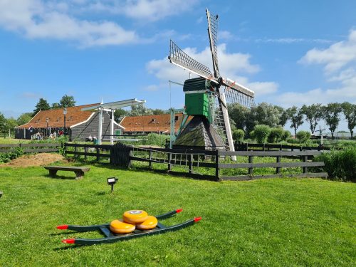 Como ir de Amsterdam a Zaanse Schans, a vila dos moinhos de vento na Holanda